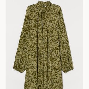 Green Cheetah Print Long Sleeve Shift Dress